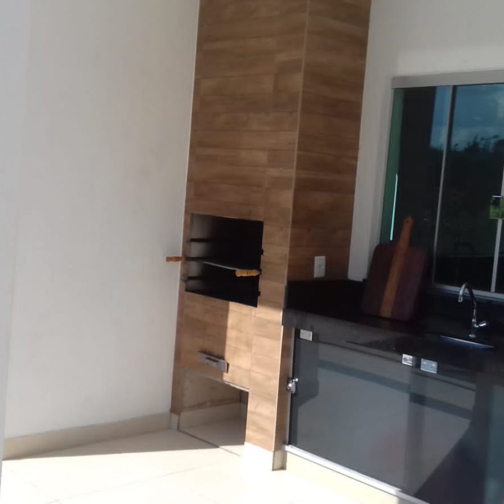 521d6ef0-b296-4197-aa41-8dfb0e8b0e94