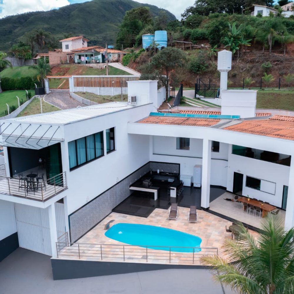 8b719c82-558e-446e-9f5e-449ce7a9418a-1