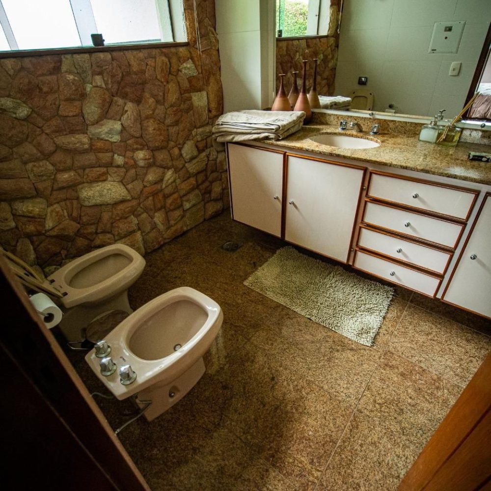 91f10ec3-8ce4-4230-aeaa-310f1b9acf82