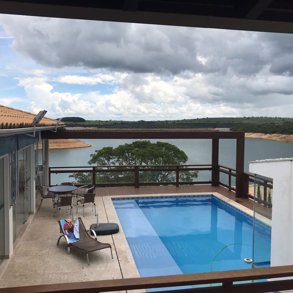 9676976a-645e-4386-8fe9-0d23c2588032