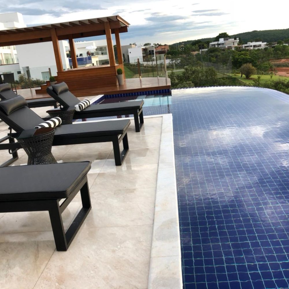 9bd2290d-0119-4673-a1dd-48af2e13ebbe-1