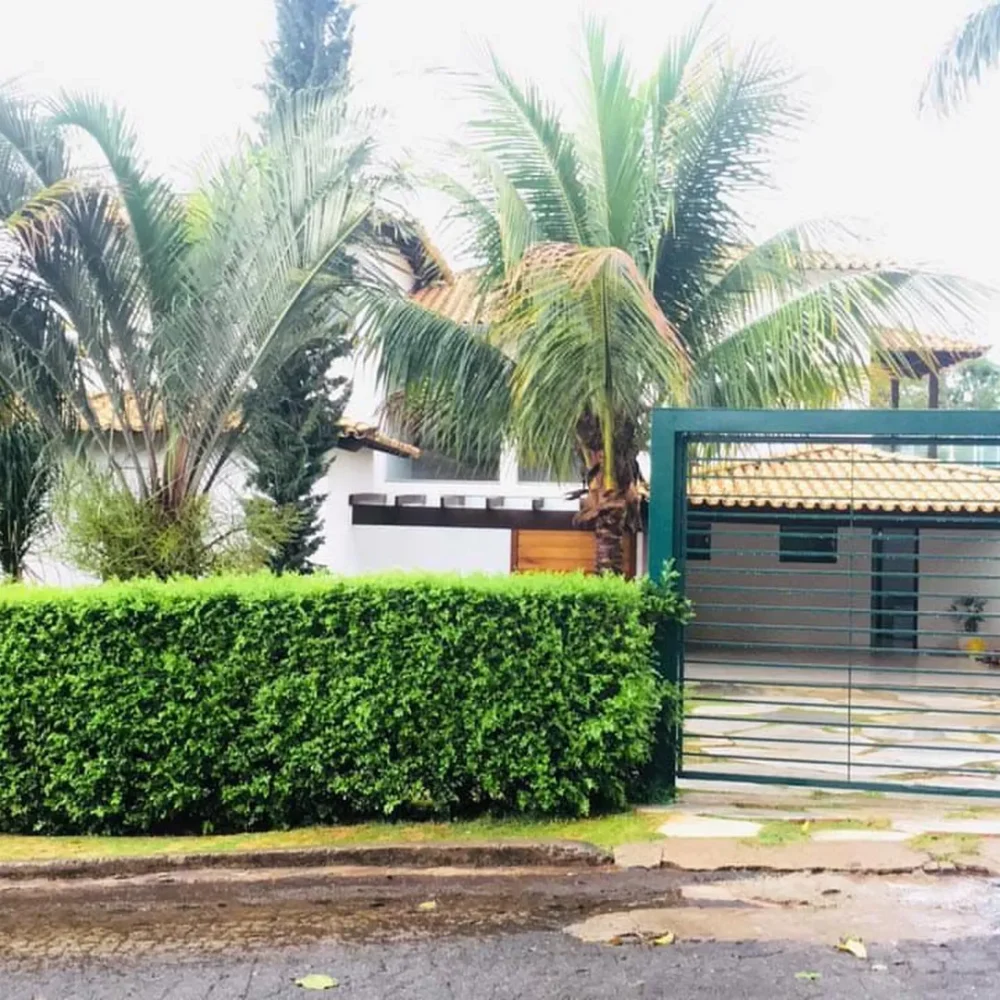 a1c5bcc4-2d4c-48fe-a4de-2450c1a2f16a