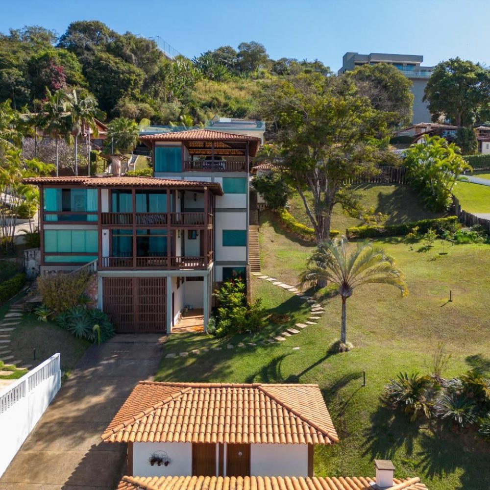 a9b42d63-f7a7-400c-8fc7-2f9aa0fad95d-1