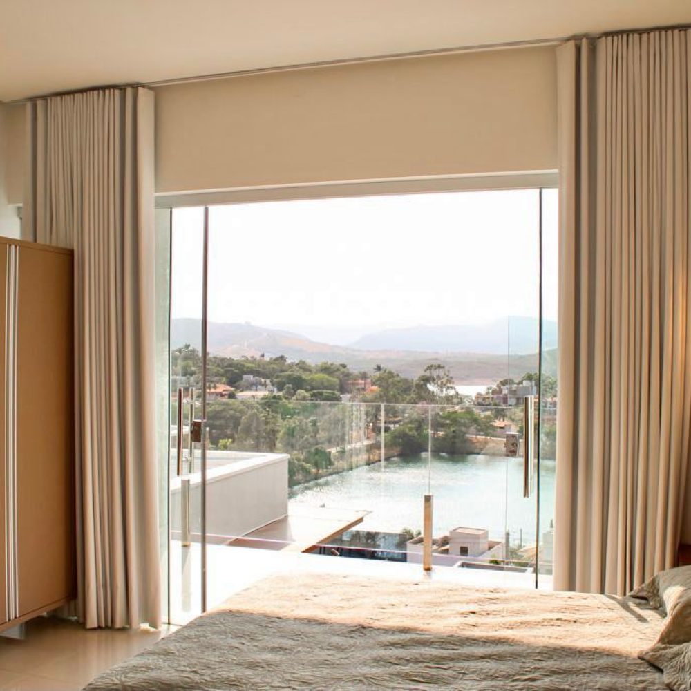 aaadfabb-36ff-4c01-b9fa-1e1d870474f9