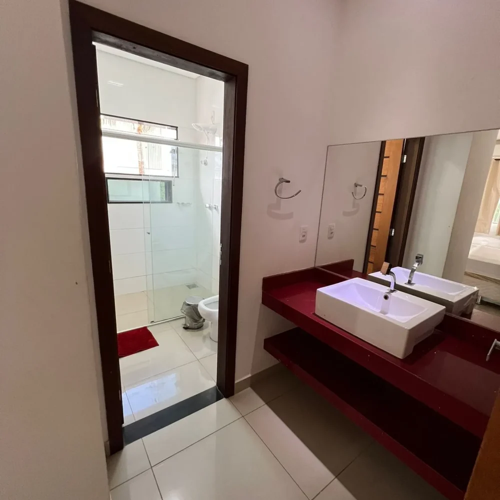 b273280c-dfc3-4928-b269-7f9d2e21ff47