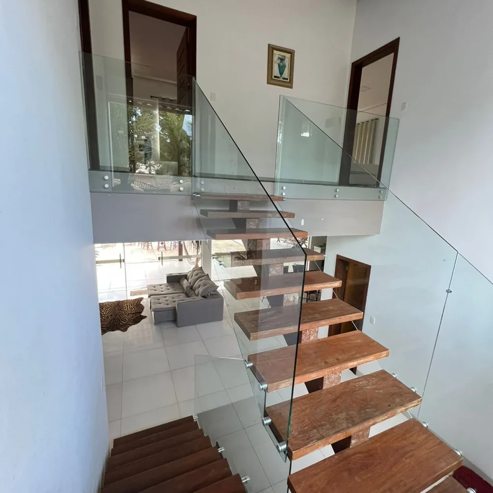 b3c804b3-19e1-40a0-bfb8-f759630e6aa3