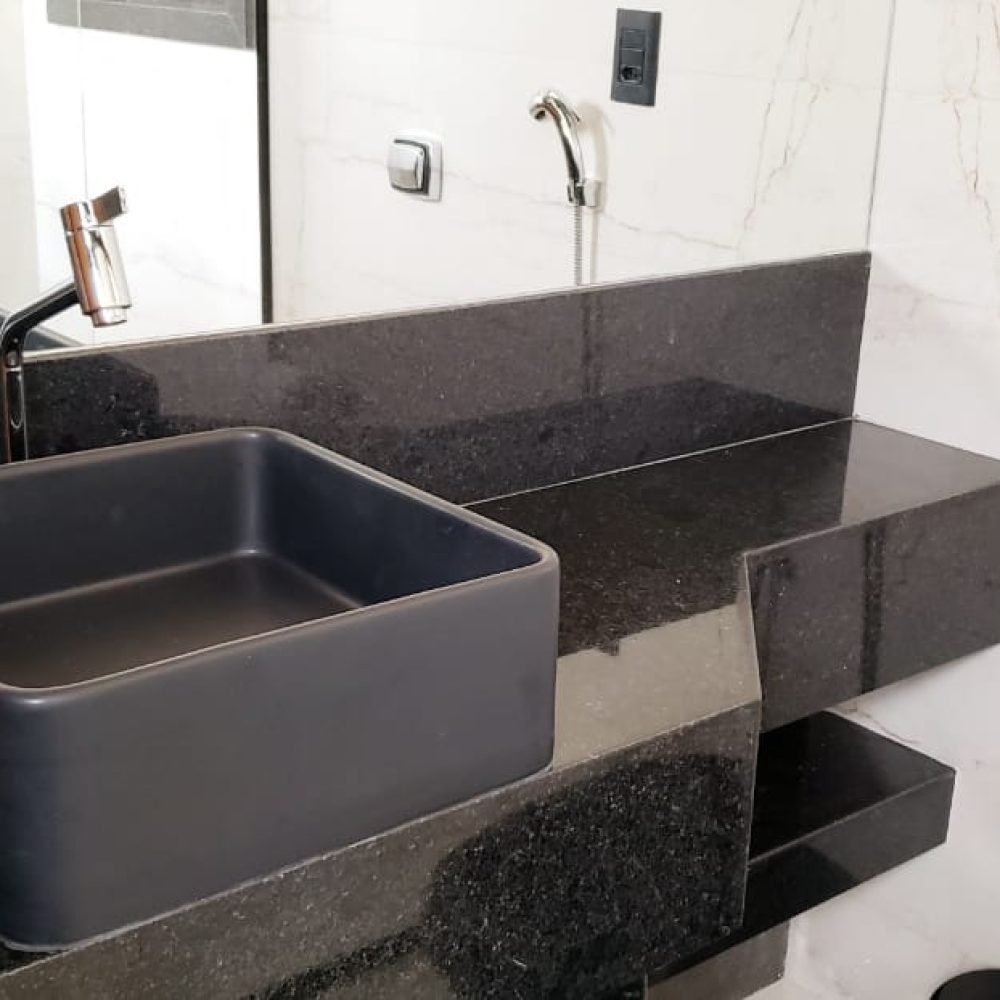 b48c369e-d688-40fa-b9f7-a01a2c65e945