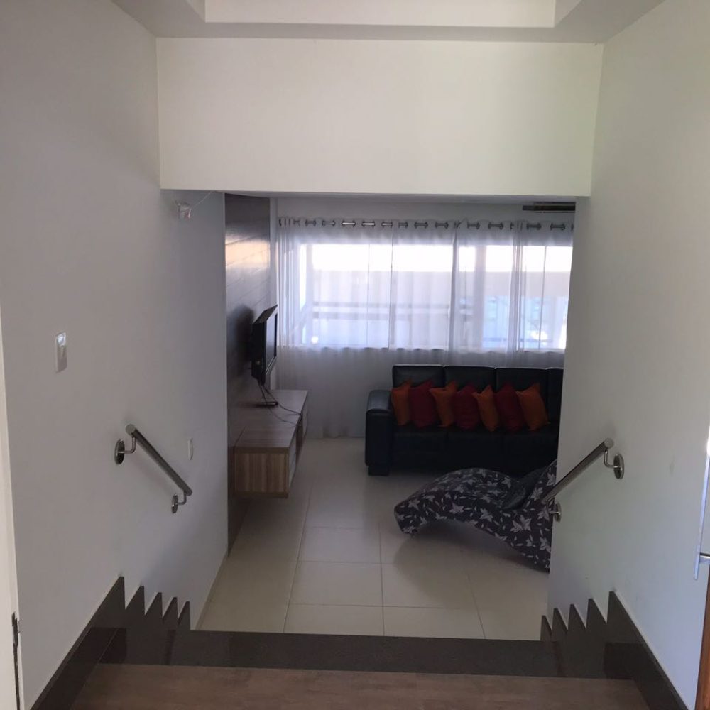 d4f335d8-a8ce-424c-80aa-5705399218d2