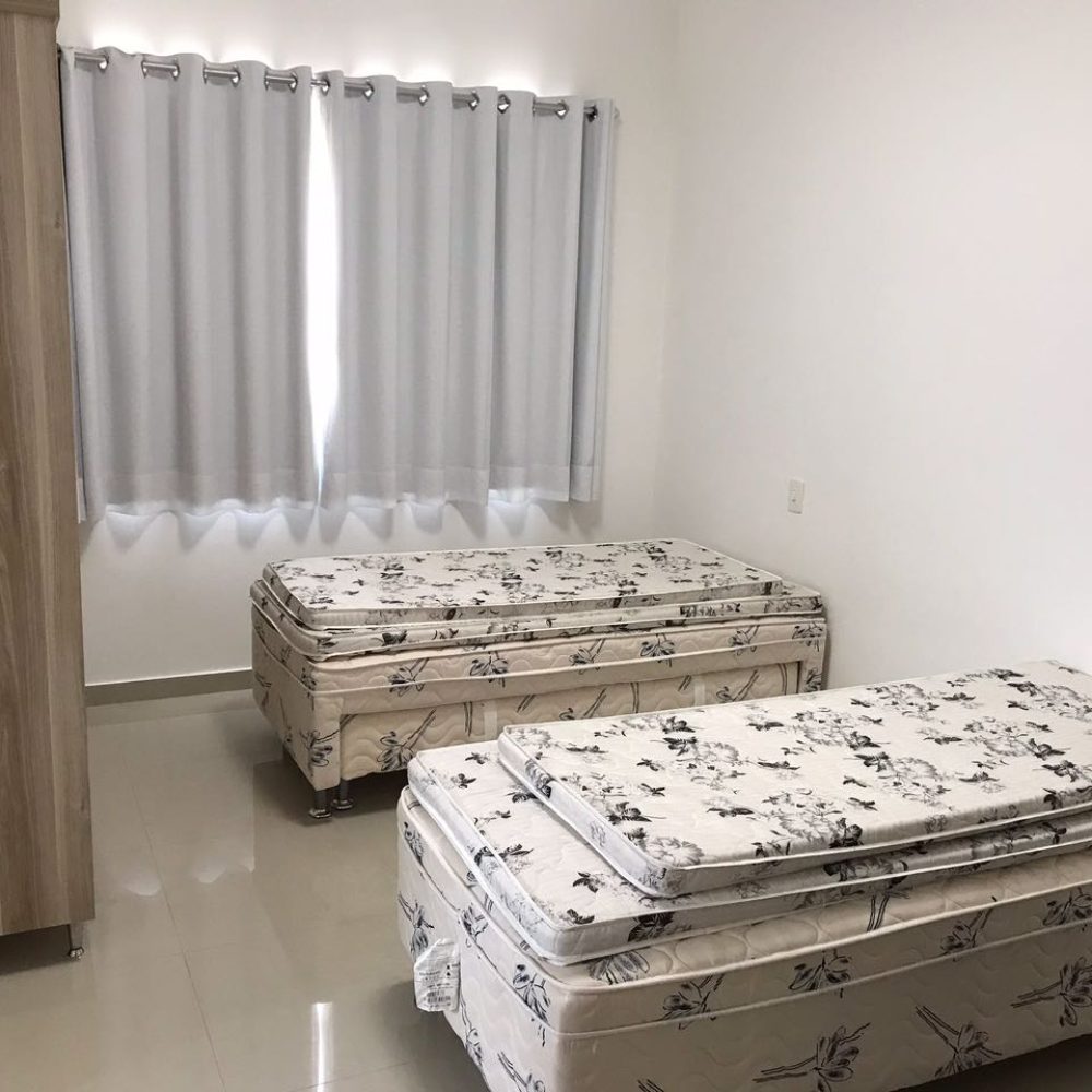 d9a7dc9c-d4c5-49f8-a407-b626a5d9d5dd