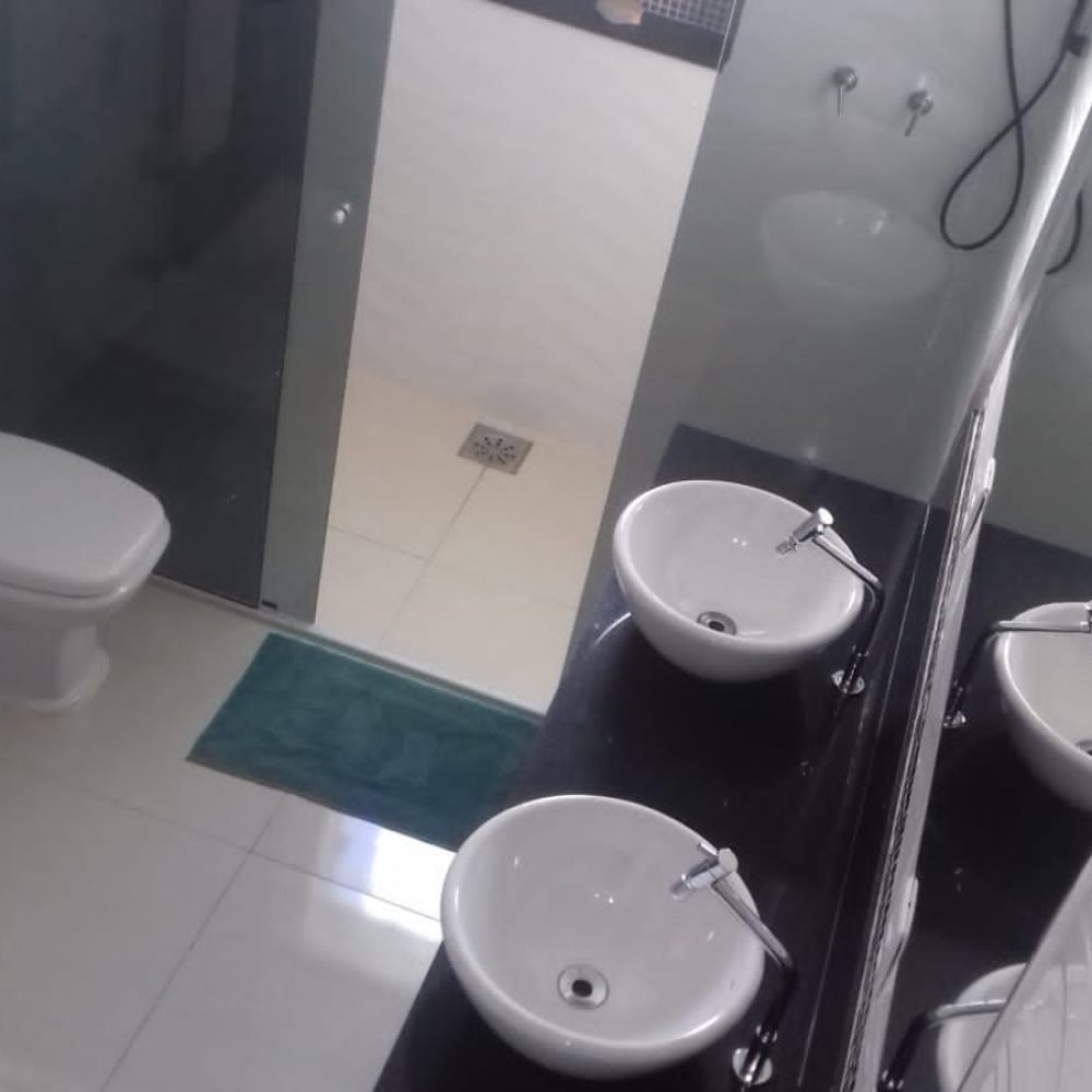 da07a949-0f01-4f3a-b681-2bfa5ccaf308