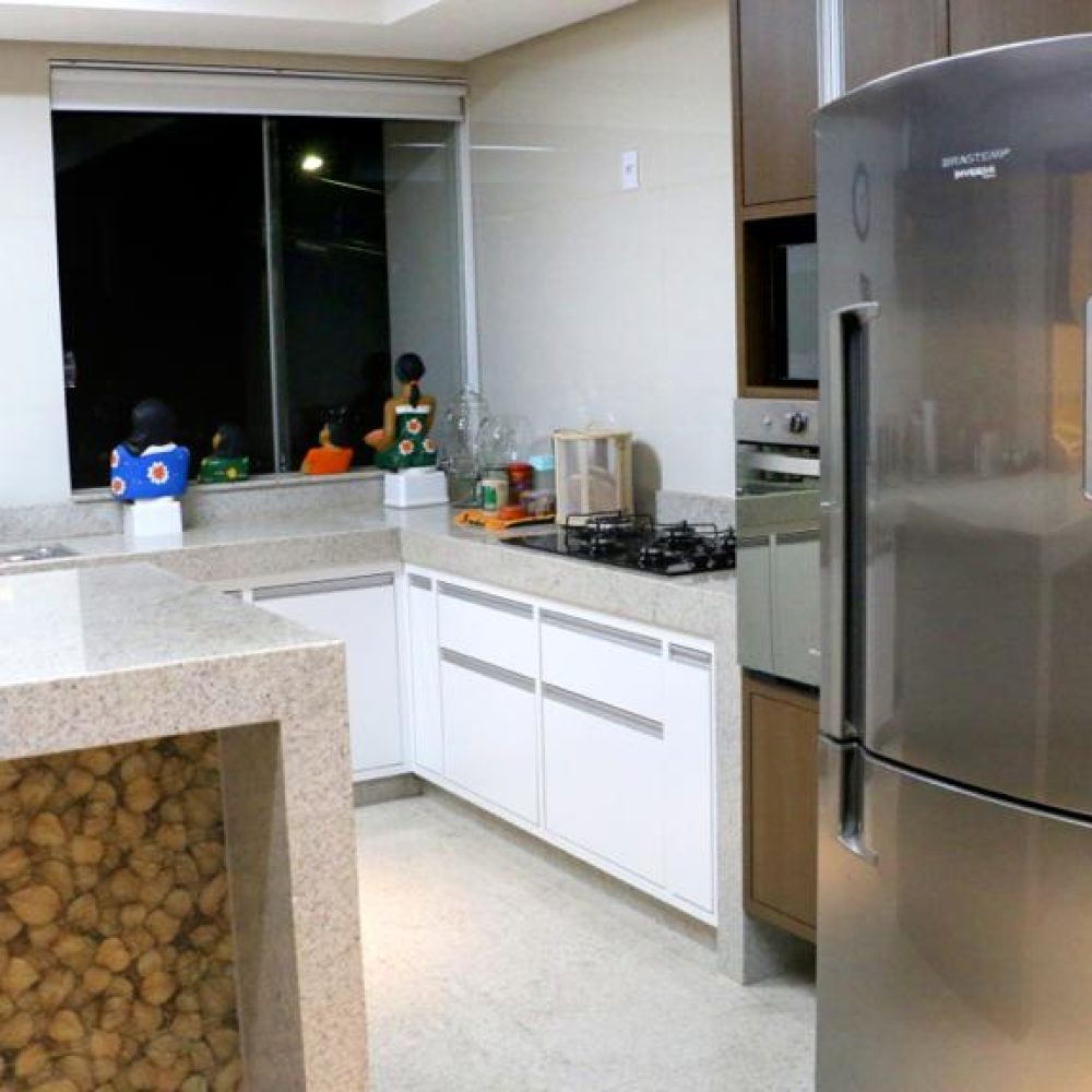 dc168e95-2147-4ea2-877c-182b78263125