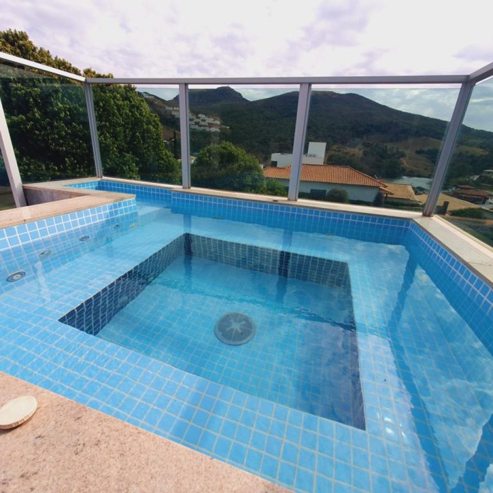 dface59f-f71b-432e-a48d-94244e2d04d7