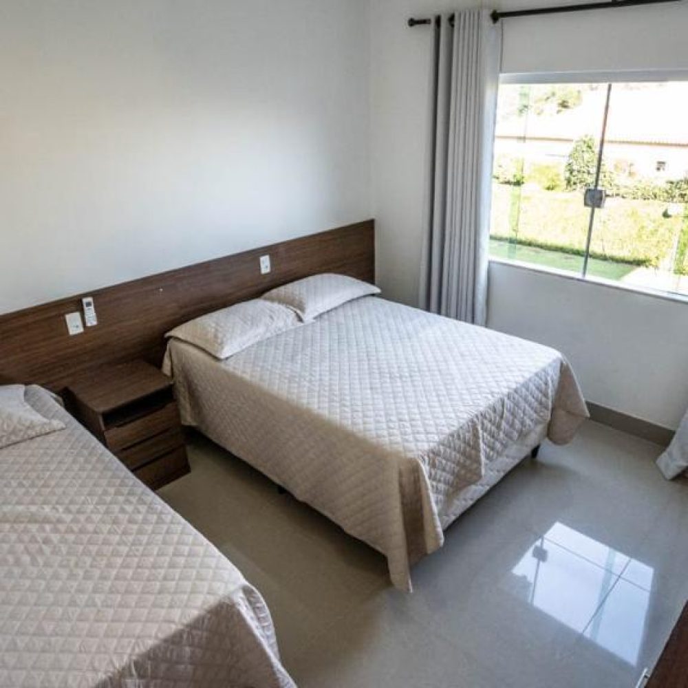 e1b9ed43-d817-4484-b8d2-229390810f18