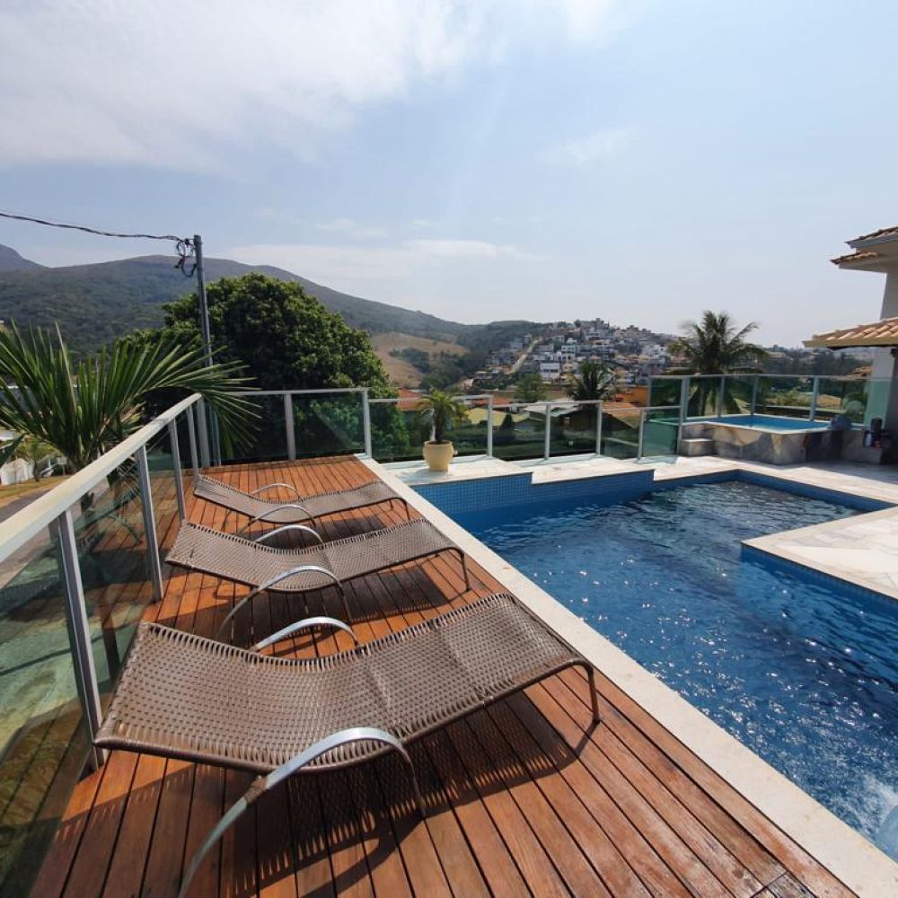 e411af12-1dcb-46bb-9d98-f47307ccb242