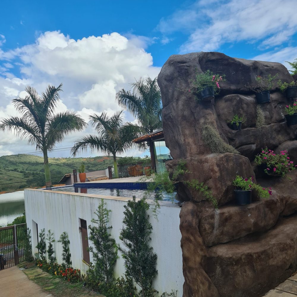 ed4d7fdd-0f4c-472d-ba31-4533e042db88