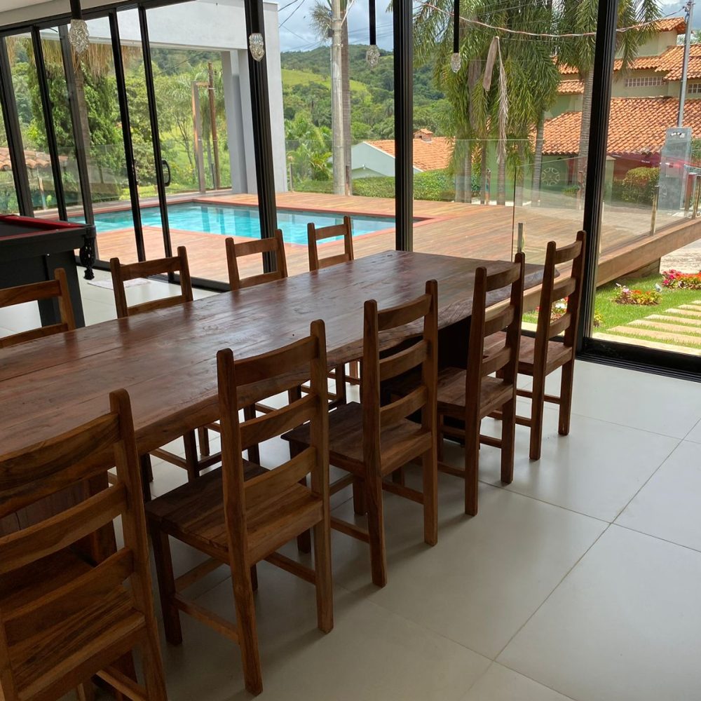 f200acbf-98d9-40ab-9b94-38d549a460fb